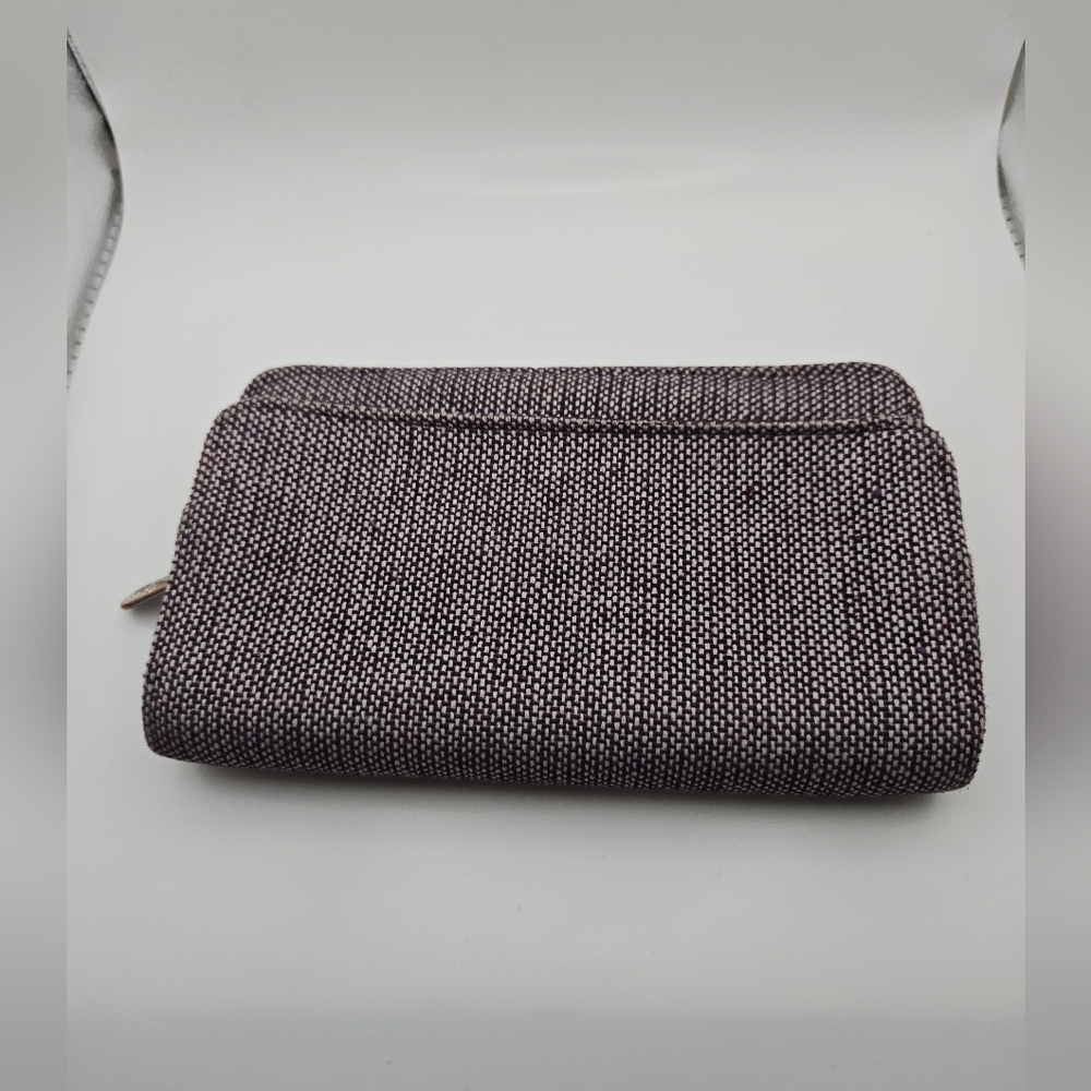 ✨ Thirty-One Gifts Zip Around Wallet | Brown Textured Fabric ✨